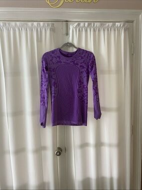 lululemon athletica camo Purple Long-Sleeve Seamless Performance Top